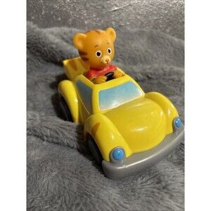 Daniel Tiger's Neighborhood Pull Back And Go Toy Vehicle Car!